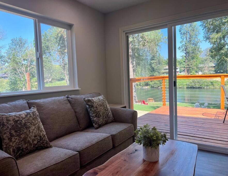 גרנטס פאס Deluxe Cabin 1 - Rogue River Resort מראה חיצוני תמונה
